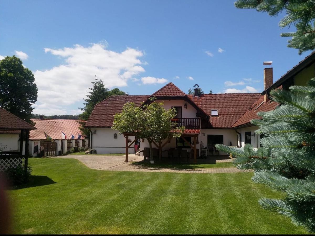 Mirovice Camping & Guest House Pliskovice מראה חיצוני תמונה