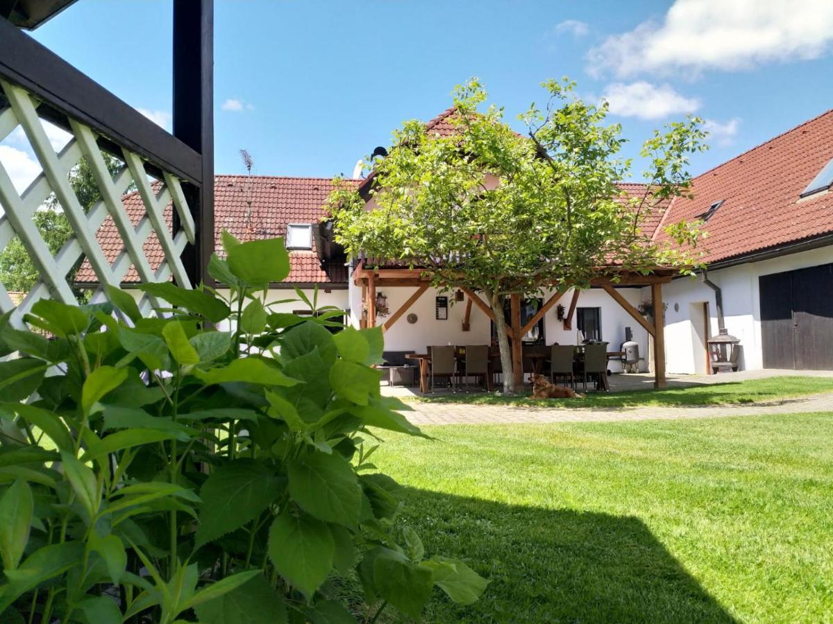 Mirovice Camping & Guest House Pliskovice מראה חיצוני תמונה